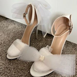 Women’s Ankle Strap Bow Heel Sandals
